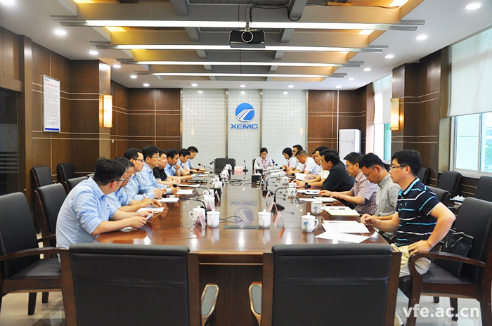 三方就協(xié)同創(chuàng)新展開討論，并達成合作協(xié)議